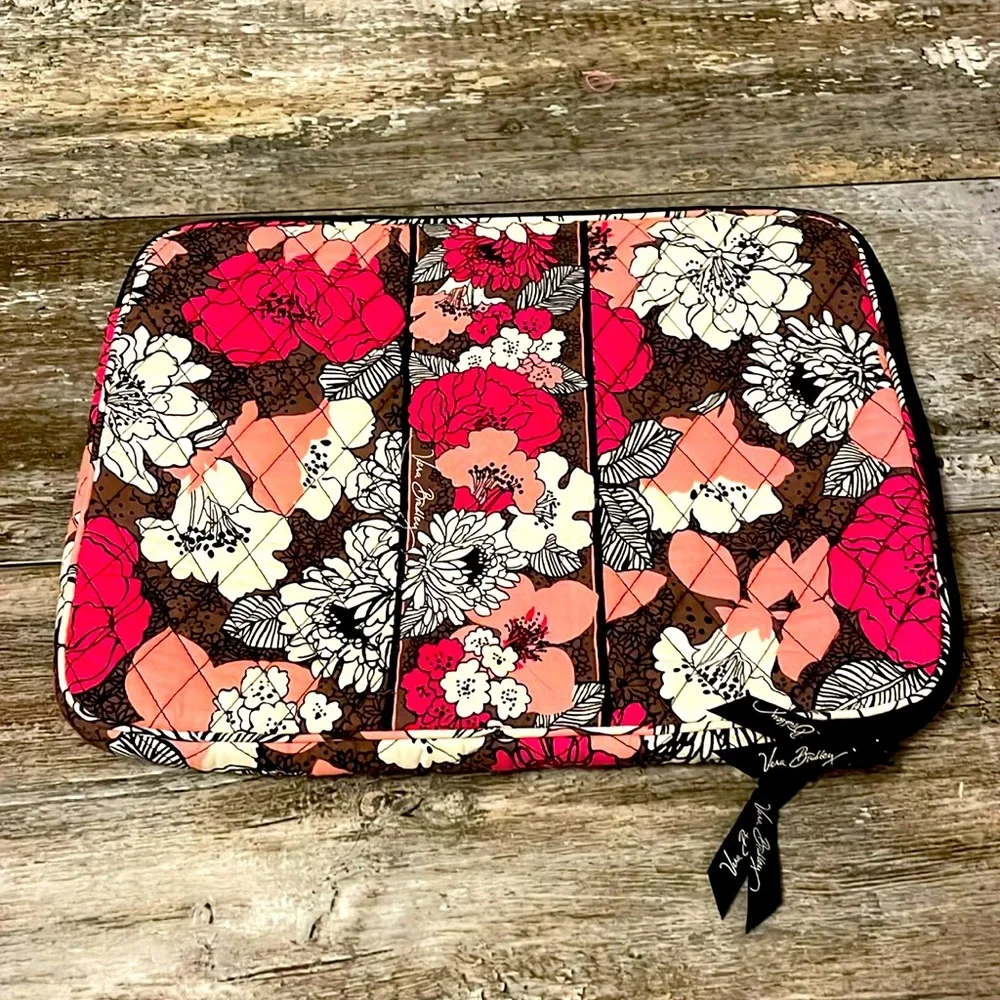 Cute Vera Bradley computer bag with flowers
